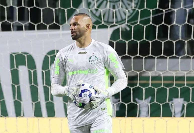 Weverton &eacute; um dos destaques do Palmeiras &ndash;