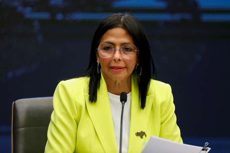 Presidente interina da Venezuela, Delcy Rodr&iacute;guez, adotou um tom mais moderado ao defender di&aacute;logo e coopera&ccedil;&atilde;o com os Estados Unidos