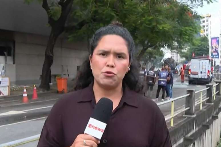 Priscilla, rep&oacute;rter correspondente do Rio de Janeiro