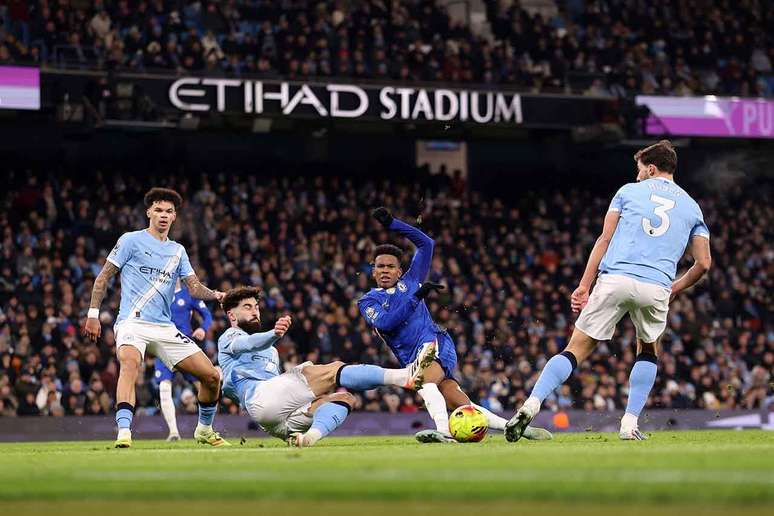 Gvardiol no momento da les&atilde;o em disputa com Est&ecirc;v&atilde;o &ndash;