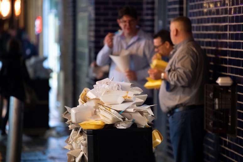 O debate mais amplo, naturalmente, &eacute; at&eacute; que ponto o Estado deve assumir responsabilidade