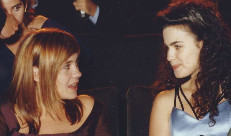 அனா பவுலா அரோசியோ 'அவெனிடா பிரேசில் 2' இல் கார்மின்ஹாவின் போட்டியாளர் என்பதை நிராகரித்தார், ஆனால் நடிகை மீண்டும் சோப் ஓபராக்களுக்கு திரும்ப வேண்டும் என்று குளோபோ வலியுறுத்துகிறார்.