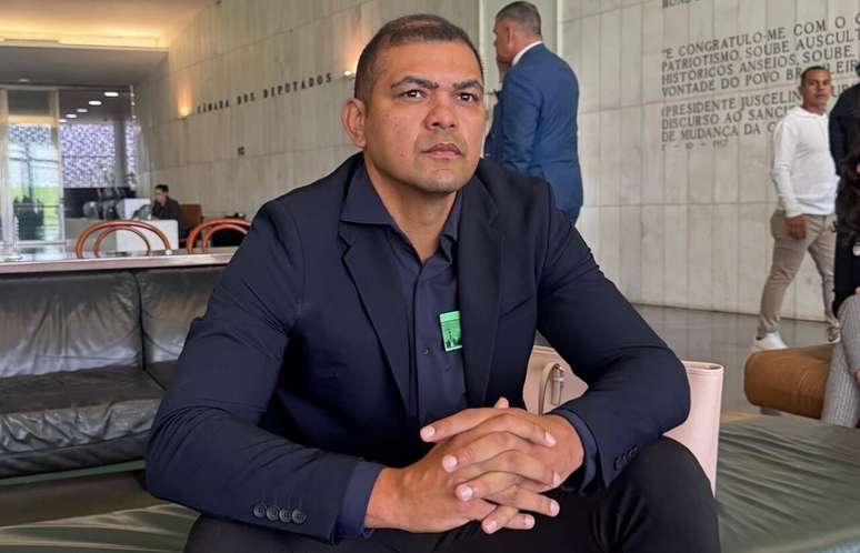 R&ocirc;mulo se aposentou em 2016 e hoje tem 38 anos &ndash;