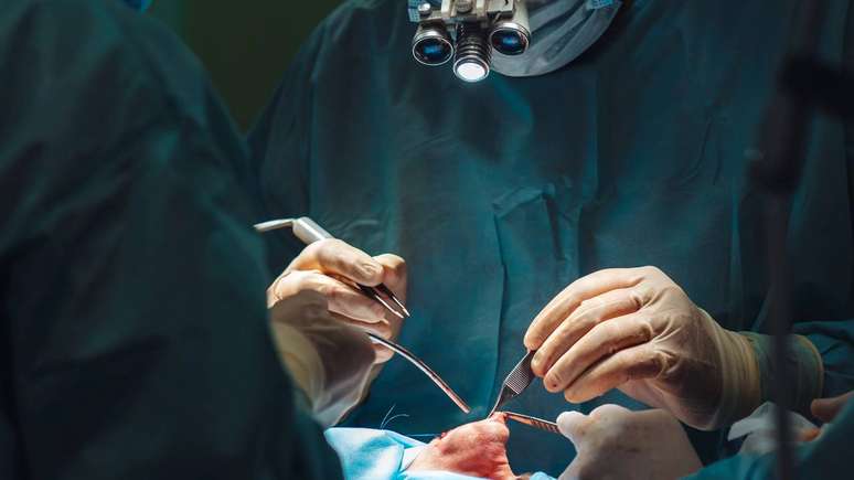 Recupera&ccedil;&atilde;o total do formato do nariz pode levar meses, j&aacute; que o incha&ccedil;o diminui de forma gradual &ndash;