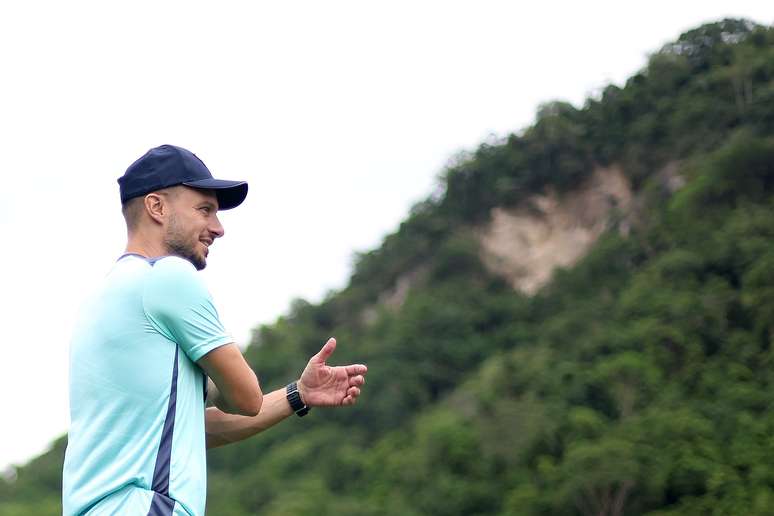 Martin Anselmi durante treino do Botafogo 