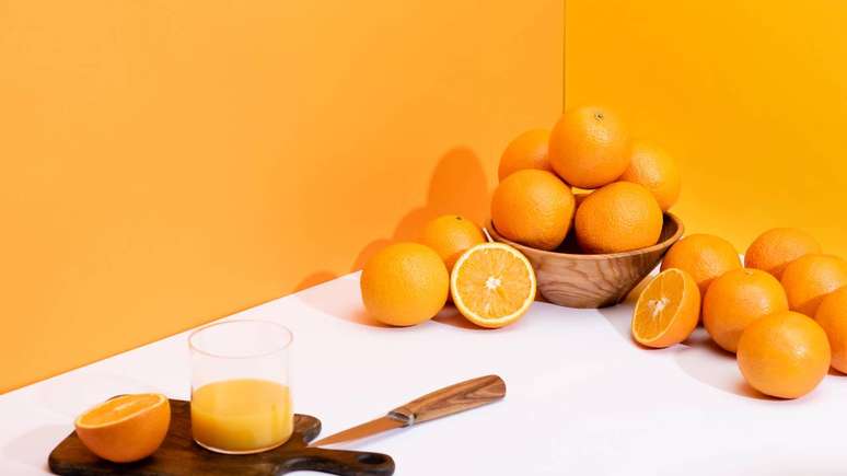 No caso da laranjeira an&atilde;, ela &eacute; apropriada para vasos profundos, com copa compacta &ndash; depositphotos.com / VadimVasenin