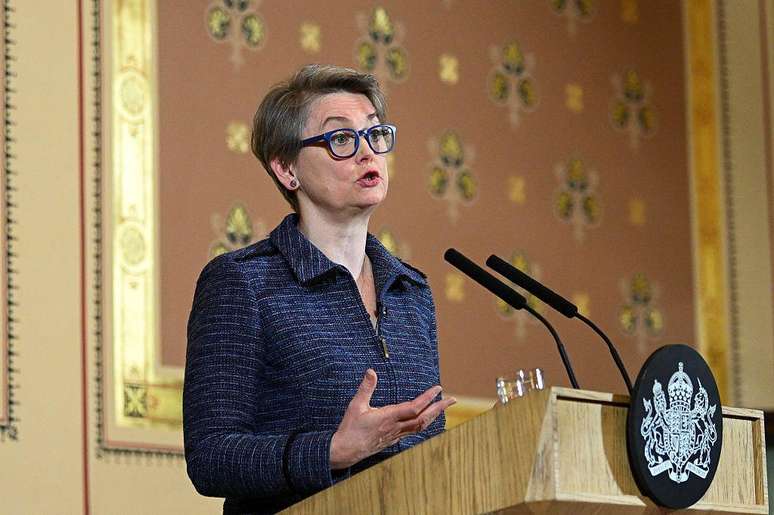 A ministra brit&acirc;nica das Rela&ccedil;&otilde;es Exteriores, Yvette Cooper, deixou claro que Londres segue sem reconhecer as autoridades venezuelanas