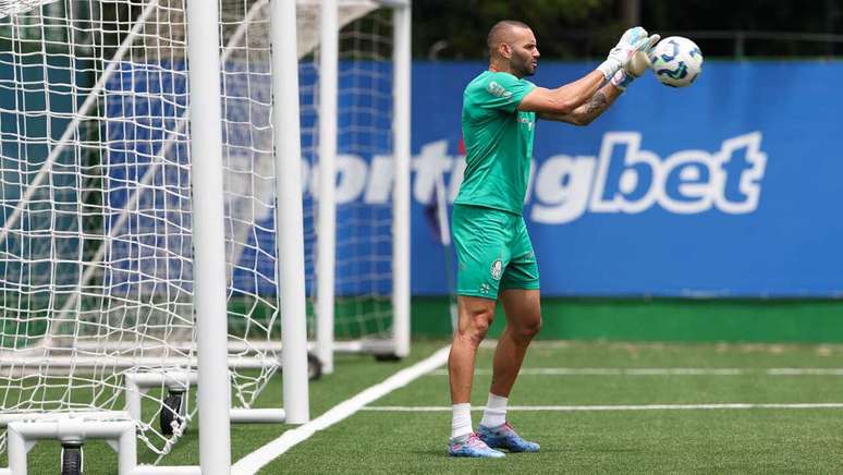 Weverton se reapresentou para a temporada 2026 no Palmeiras &ndash;