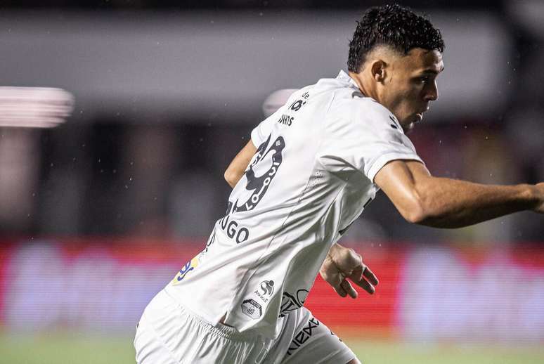 Transa&ccedil;&atilde;o tripla: Flamengo vende Victor Hugo, emprestado no Santos, ao Atl&eacute;tico-MG &ndash;