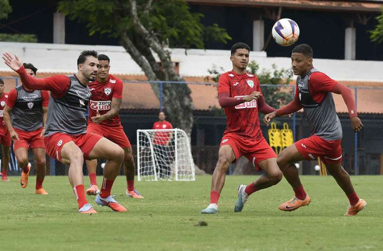 Lusa se prepara para o Paulist&atilde;o desde novembro &ndash;