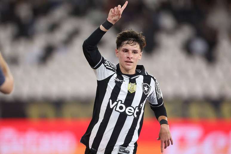 Botafogo deve parcelas ao V&eacute;lez Sarsfield pela contrata&ccedil;&atilde;o de Montoro &ndash;