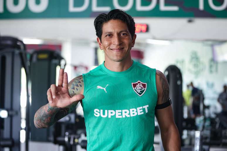 Cano em reapresenta&ccedil;&atilde;o do Fluminense &ndash;