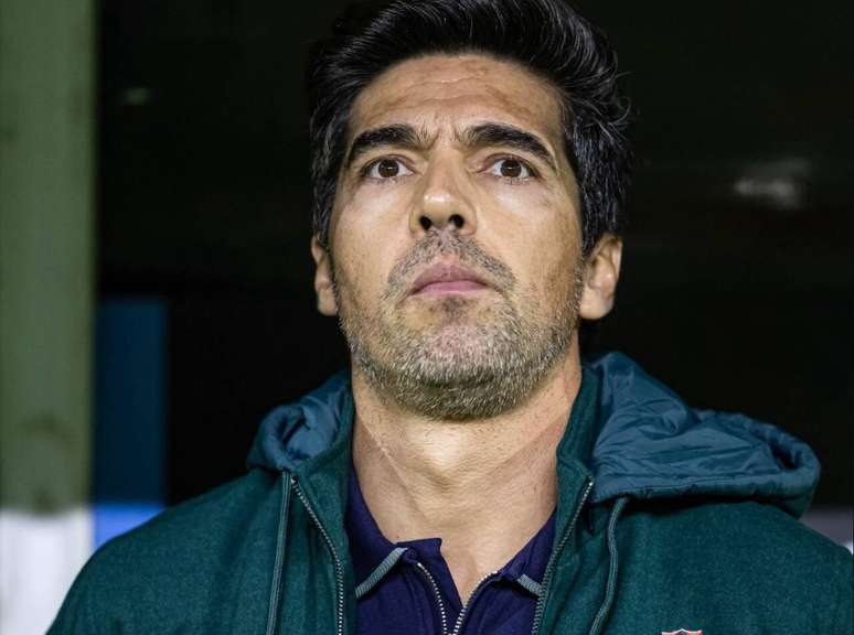 Temporada sem t&iacute;tulos faz Abel Ferreira come&ccedil;ar o Paulist&atilde;o pressionado pela torcida &ndash;