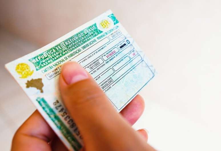 Governo passa a renovar CNH de forma autom&aacute;tica para bons condutores