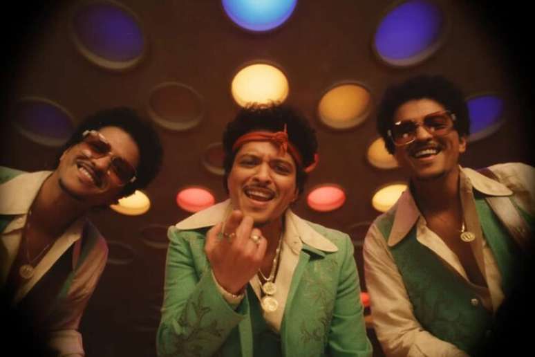 Novo single de Bruno Mars aponta rumos do 'The Romantic'