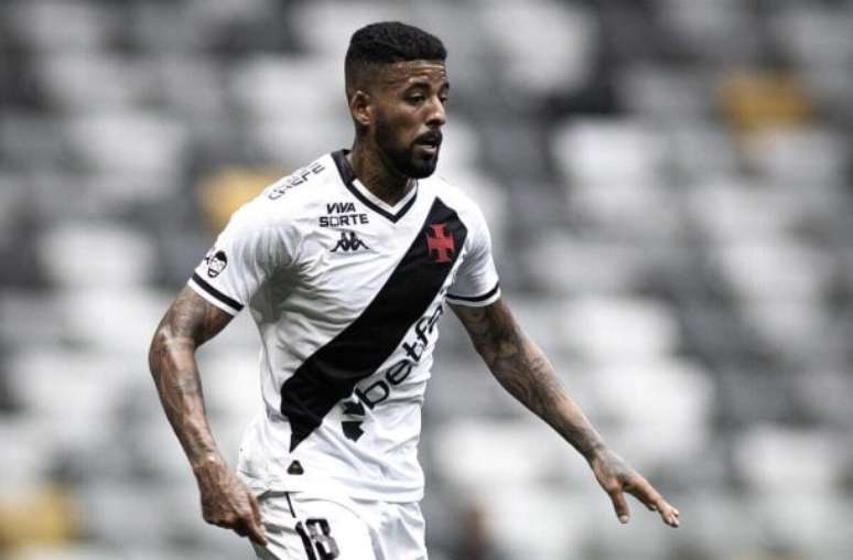 Fotos: Matheus Lima/Vasco - Legenda: Paulinho foi pe&atilde; crucial na campanha de recupera&ccedil;&atilde;o do Vasco no Campeonato Brasileiro em 2023