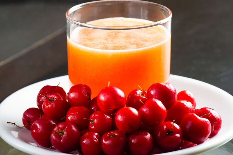 O consumo da acerola pode ajudar a equilibrar o metabolismo 