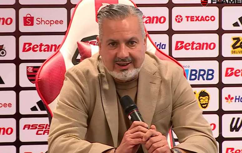 Jos&eacute; Boto brinca sobre o mercado da bola no Flamengo &ndash;