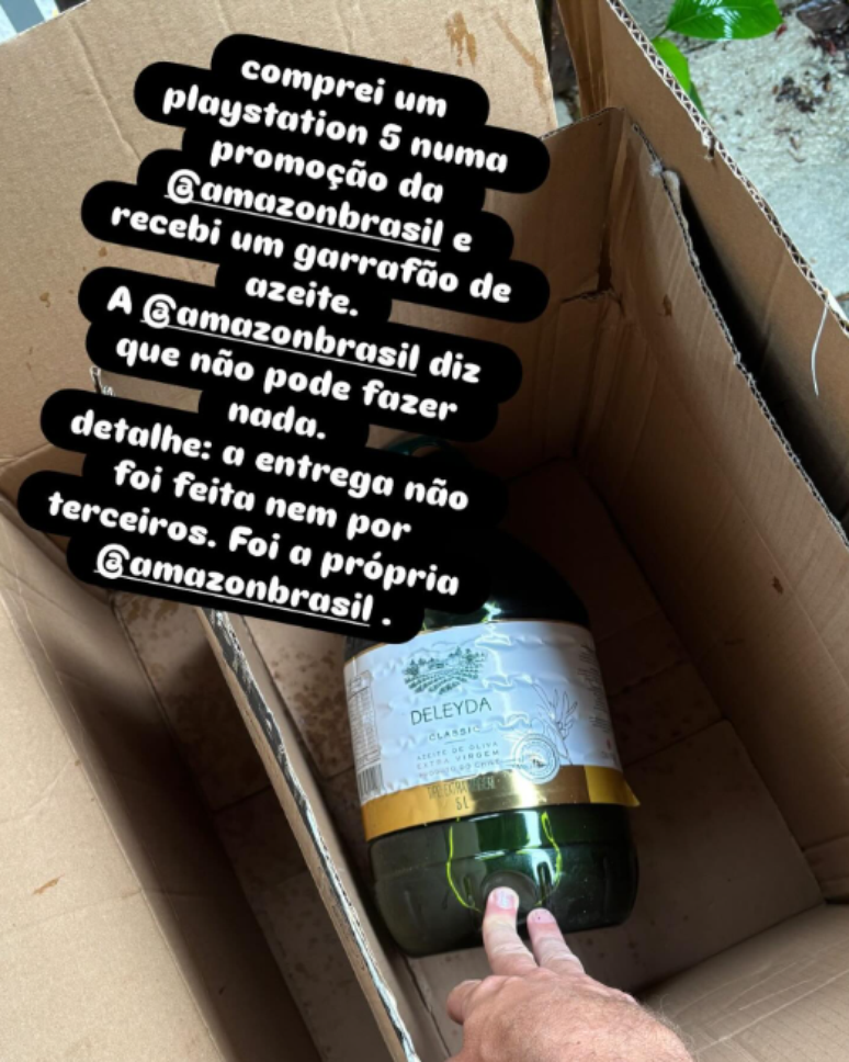 Publica&ccedil;&atilde;o em que o ator Emilio Dantas ter sofrido golpe ao comprar videogame