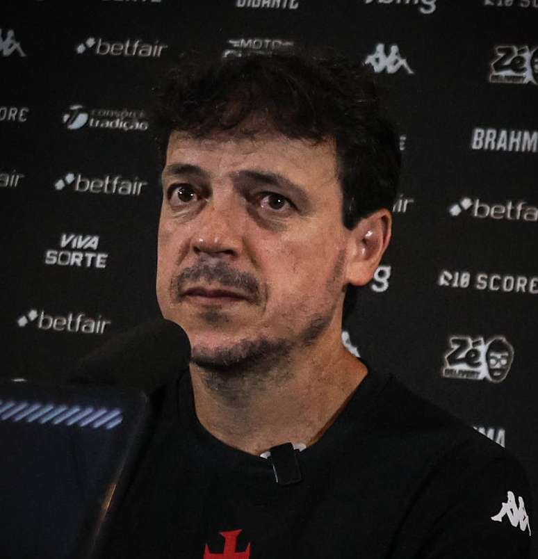 Diniz enfrentou o Colo-Colo de Saldivia em 2024. 