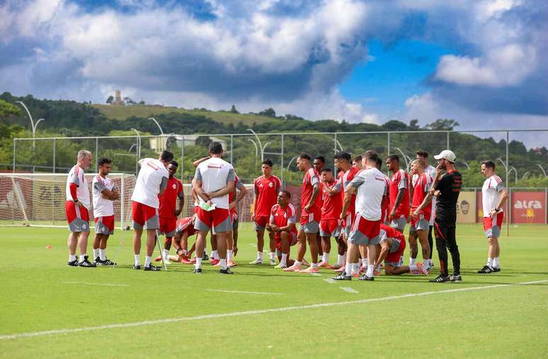 Internacional deve dar chance a jogadores com poucos minutos em 2025 nos primeiros duelos do Campeonato Ga&uacute;cho &ndash;