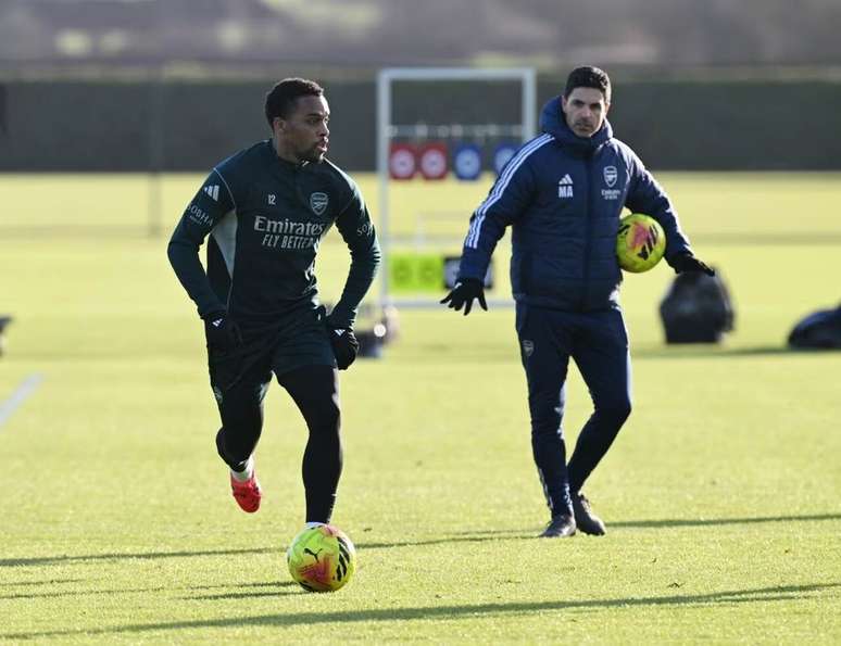 Atividade de prepara&ccedil;&atilde;o dos Gunners &ndash;