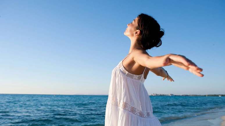 Falta de ar frequente n&atilde;o deve ser ignorada. Ajustar a forma de respirar ajuda, mas identificar e tratar a causa &eacute; essencial para proteger a sa&uacute;de respirat&oacute;ria &ndash; depositphotos.com / mjth