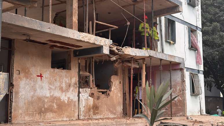 Os moradores afetados esperam poder regressar aos seus apartamentos, ap&oacute;s as tarefas de reconstru&ccedil;&atilde;o