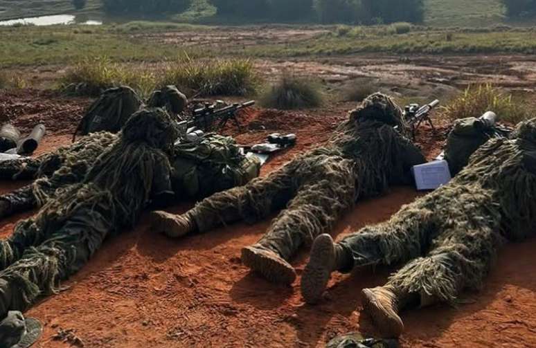 Agentes militares em a&ccedil;&atilde;o