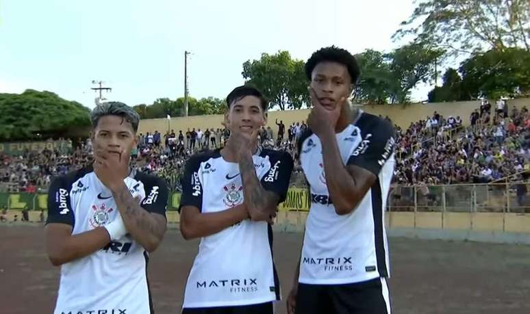 Corinthians terminou a primeira fase da Copinha na primeira posi&ccedil;&atilde;o do Grupo 8-