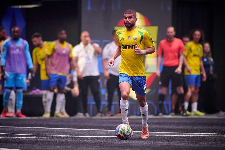 Lip&atilde;o marcou o gol da vit&oacute;ria do Brasil contra o Catar &ndash;