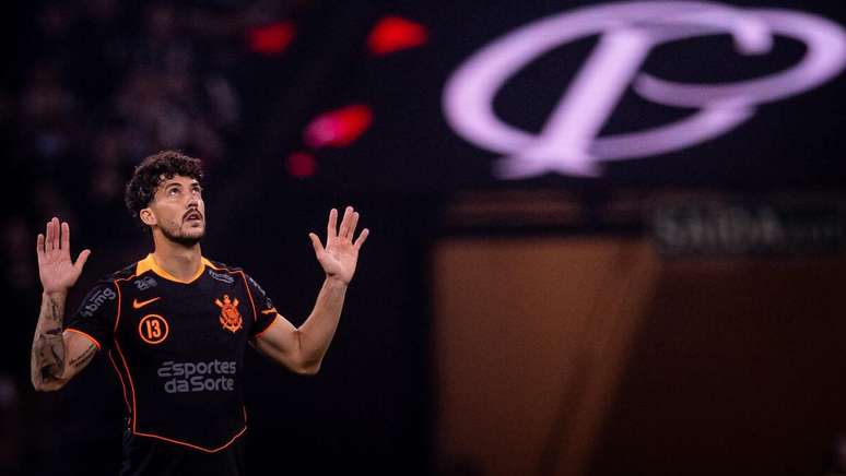 గుస్తావో హెన్రిక్ రెండవ పోస్ట్ వద్ద క్రాస్ తర్వాత కొరింథియన్స్ కోసం స్కోరింగ్ ప్రారంభించాడు –