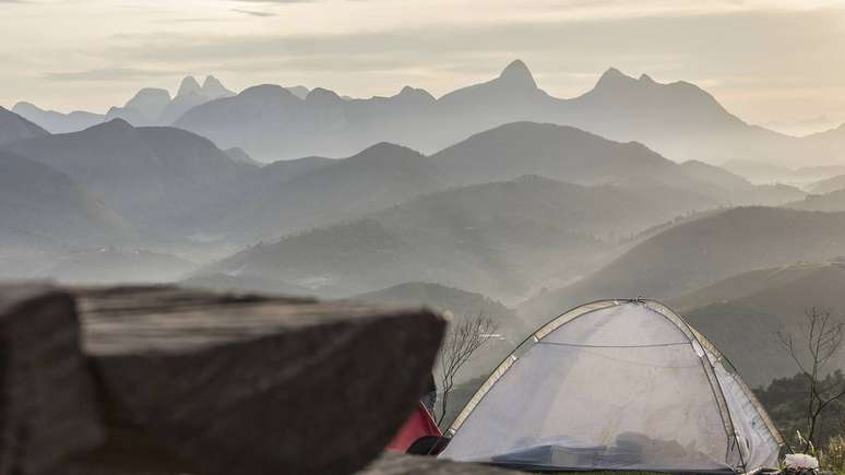 Feirinha do Alto, Granja Comary e o Parque Nacional da Serra dos &Oacute;rg&atilde;os: Teres&oacute;polis re&uacute;ne atra&ccedil;&otilde;es para todos os estilos de viajantes, em qualquer &eacute;poca do ano &ndash; depositphotos.com / brunomartins246