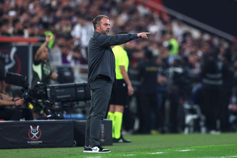 Hansi Flick durante a final da Supercopa 