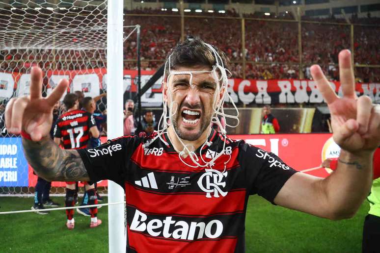 de Arrascaeta comemora tetracampeonato da Libertadores pelo Flamengo &ndash;