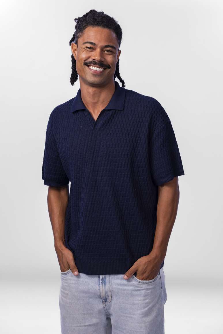 Breno conquista vaga no BBB26 ap&oacute;s desist&ecirc;ncia de Marcel