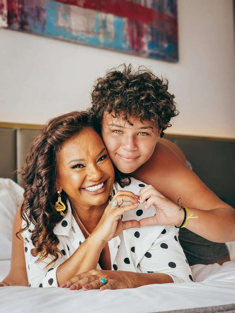 Solange Couto e o filho ca&ccedil;ula, Benjamim