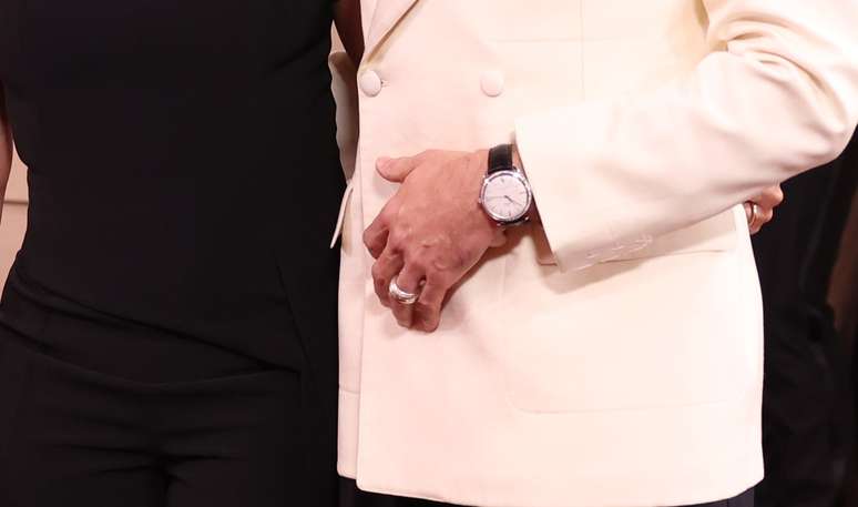 Rel&oacute;gio &eacute; da Omega