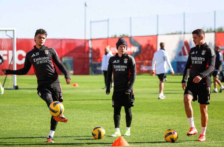 Richard R&iacute;os, ex-Palmeiras, ser&aacute; titular pelo Benfica &ndash;