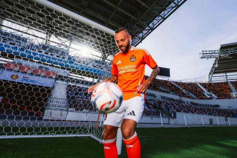 Contrato de Guilherme com o Houston Dynamo tem dura&ccedil;&atilde;o at&eacute; o fim de 2028 &ndash;