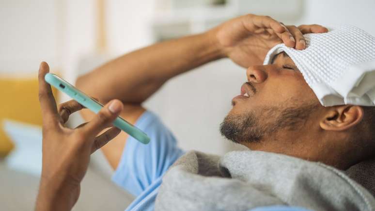 వేసవిలో వైరస్లు పెరుగుతాయి మరియు లక్షణాల శ్రేణిని కలిగిస్తాయి; కేసులు ఎందుకు పెరుగుతున్నాయి మరియు దానిని ఎలా నిరోధించాలో తెలుసుకోండి