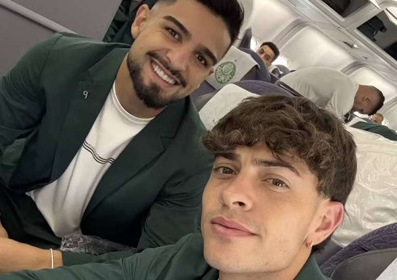 Flaco L&oacute;pez e Giay assistiram ao vivo a rodada da Kings League Nations &ndash;