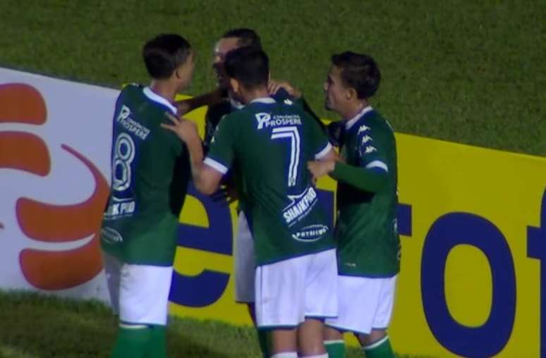 Corinthians pressiona, mas o Guarani suporta bem e vence por 2 a 1, eliminando o Tim&atilde;o da Copinha.&nbsp;