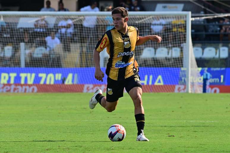 Diego Galo (Novorizontino) durante jogo contra o Santos, no dia 10.01.2026