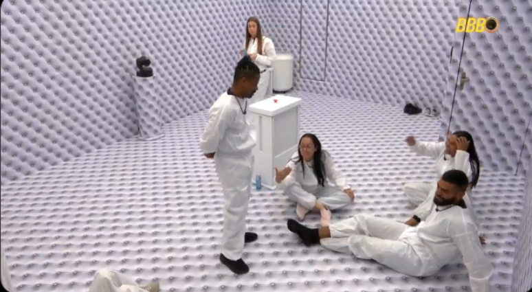 Chaiany comenta seu cancelamento no Quarto Branco