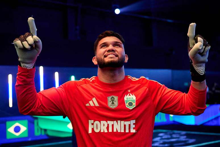 Esa&uacute; teve grande atua&ccedil;&atilde;o contra a It&aacute;lia &ndash;