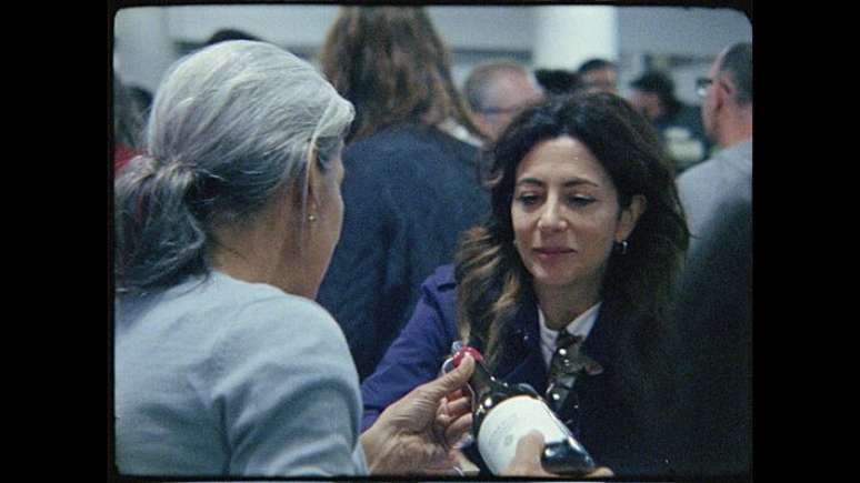 Cena do filme 'Isabel', com Marina Person.