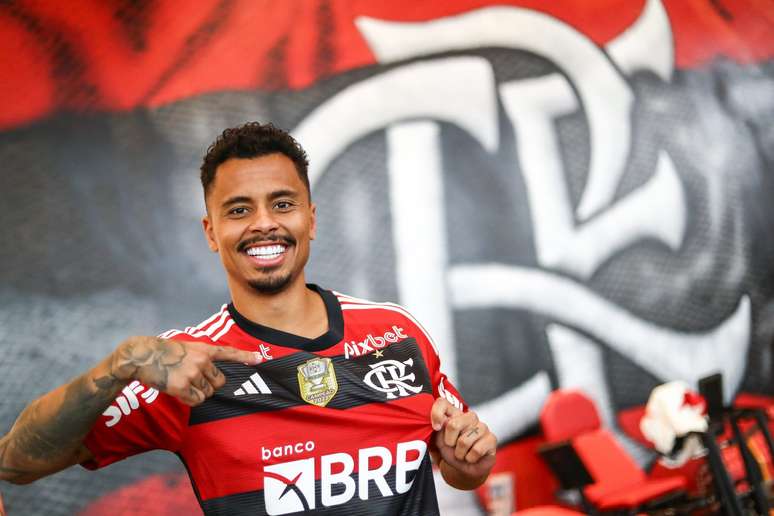 Allan durante apresenta&ccedil;&atilde;o no Flamengo 