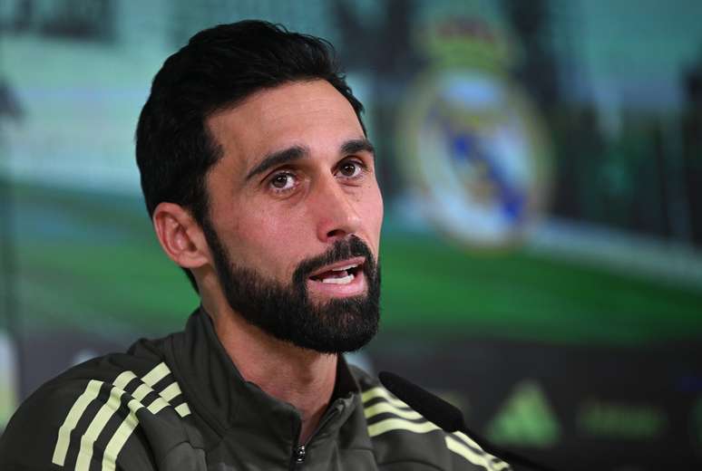 Arbeloa durante coletiva de imprensa 