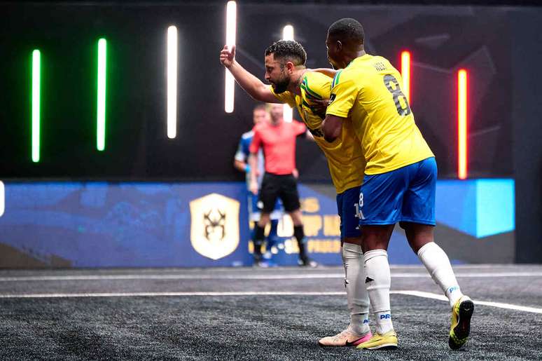 Luan Mestre marcou um gola&ccedil;o contra a It&aacute;lia, na Kings League Nations &ndash;